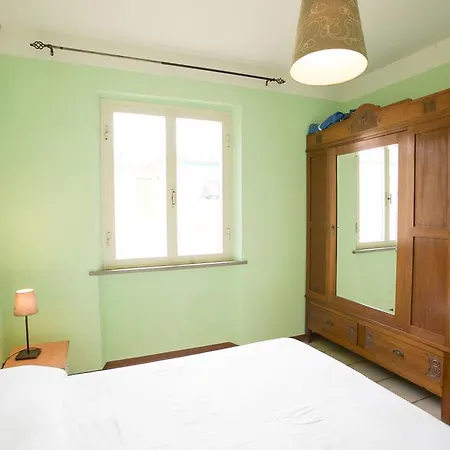 Trilo Lo Scoglio Apartment